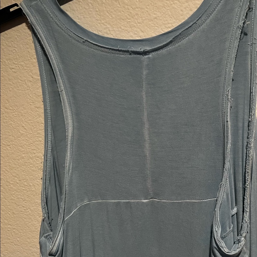 Ladies Top - Picture 4 of 4